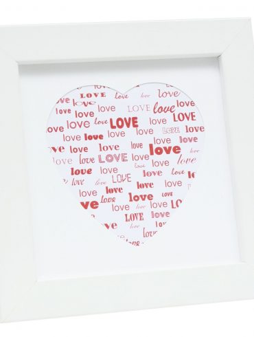 quadratischer weisser Rahmen mit Herz-Passepartout