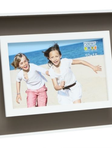 Bilderrahmen mit Tiefeneffekt, brauner Hintergrund