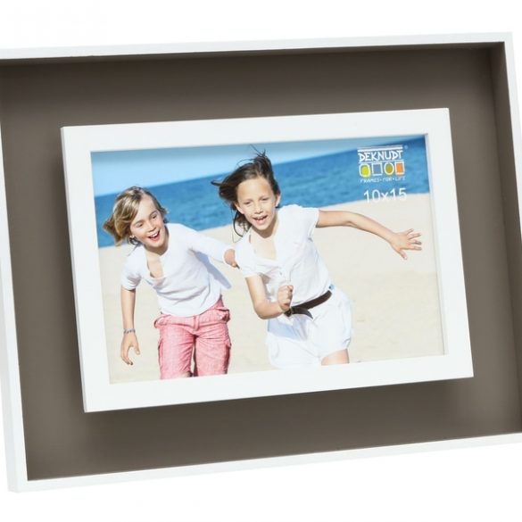 Bilderrahmen mit Tiefeneffekt, brauner Hintergrund